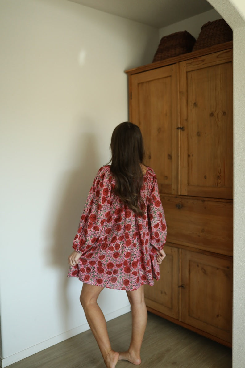 Summer Cotton Floral Midi Dress with Long Sleeves