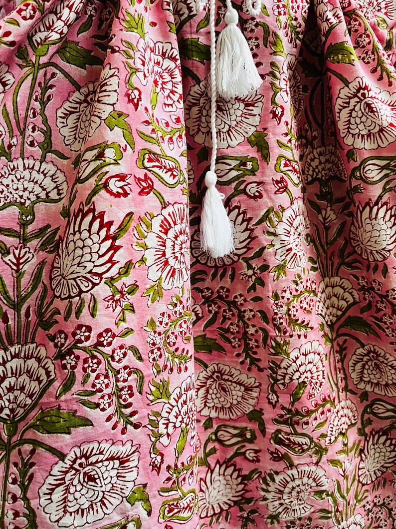 Pink Floral printed kaftan - women's cover-ups
