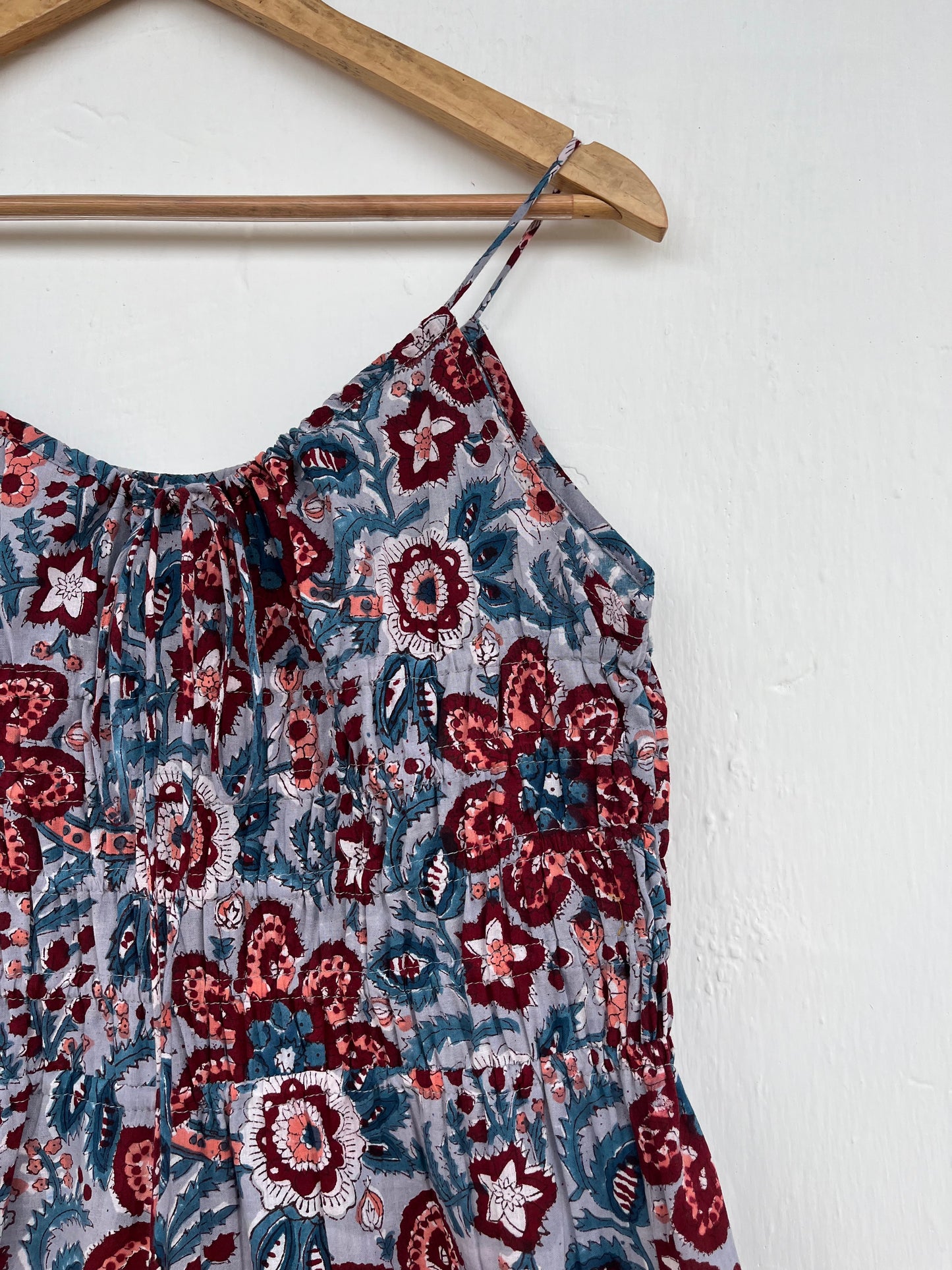 Women’s Floral Printed Sleeveless Jumpsuit - Lightweight Cotton Summer Playsuit