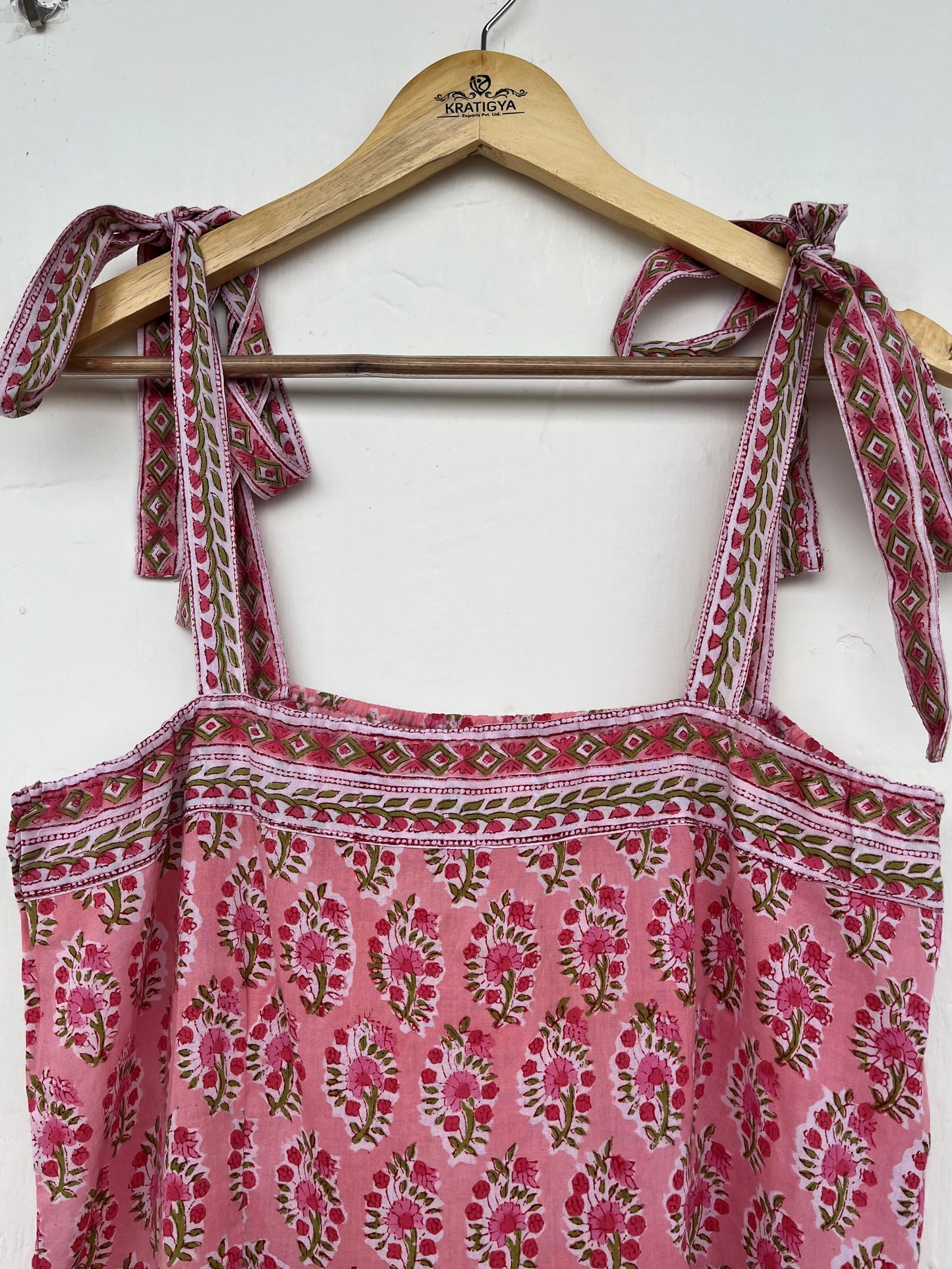 Tie-Up Strap Sleeveless Boho Summer Dress - Pink Floral Vacation Wear