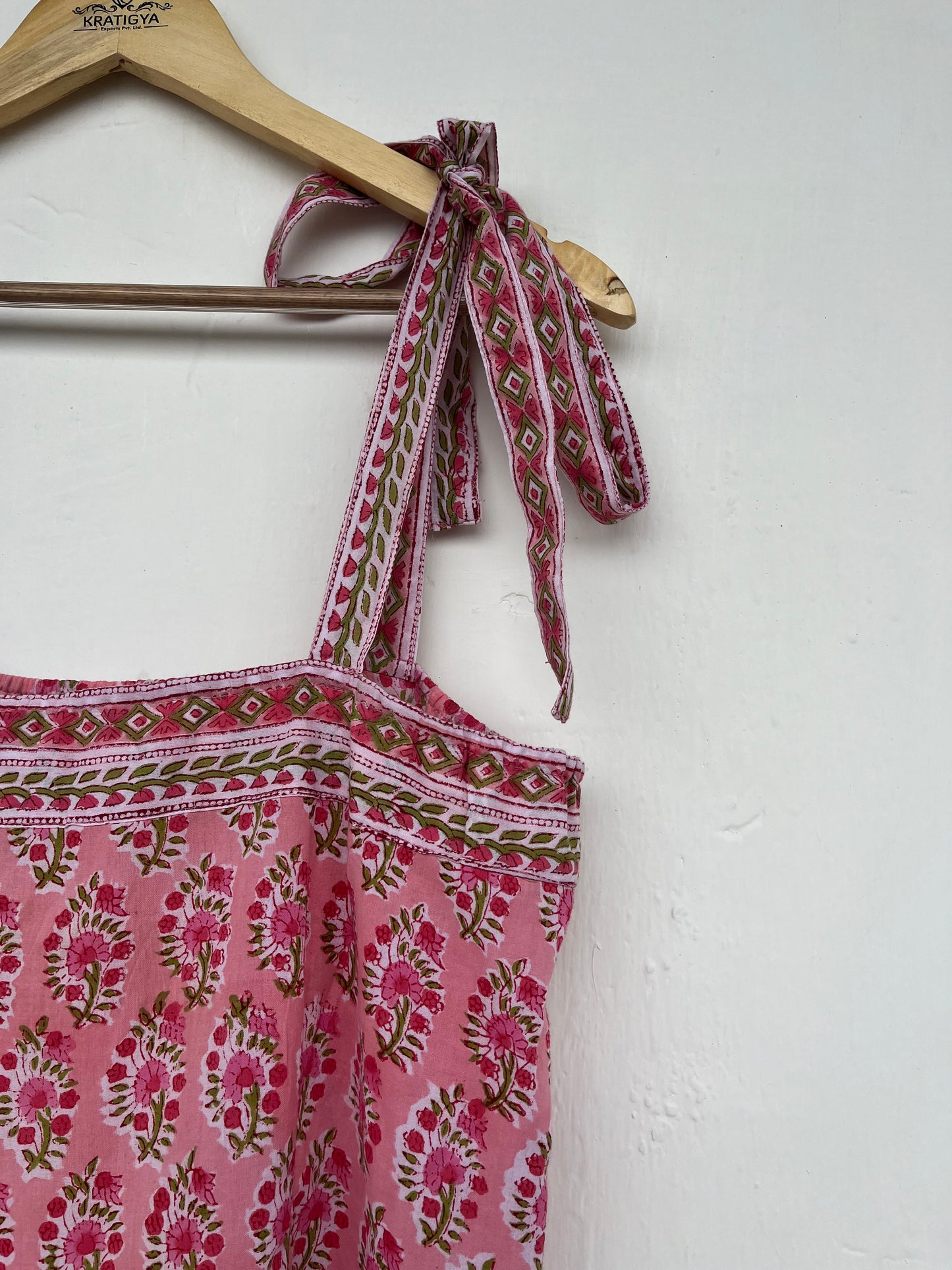 Tie-Up Strap Sleeveless Boho Summer Dress - Pink Floral Vacation Wear