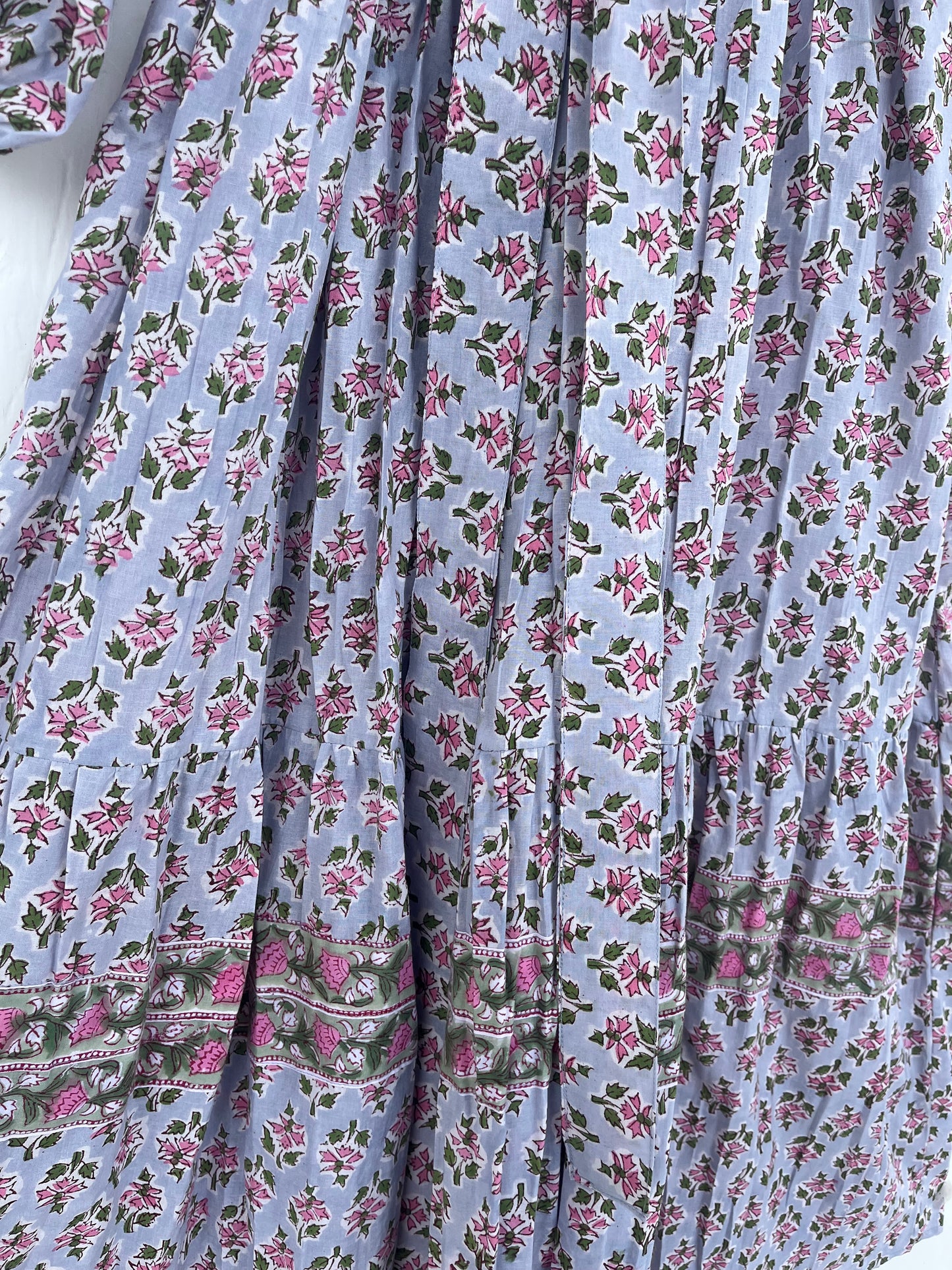V-Neck Long Sleeve Tiered Boho Casual Floral Dress with Waist Tie